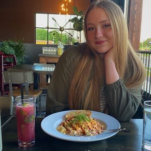 Meet your Posher, Bailey